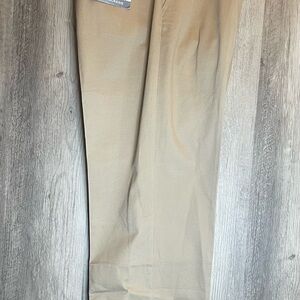 Dockers Men's Khaki Chinos